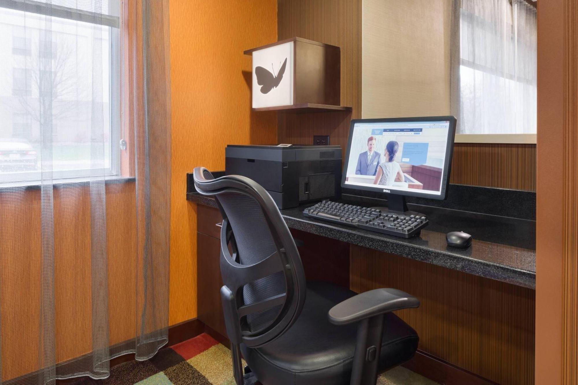 Fairfield Inn & Suites Youngstown Boardman Poland Екстериор снимка